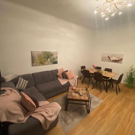 Biljka Apartment Wina Bagian luar foto