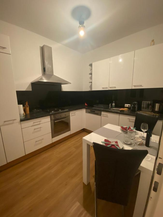 Biljka Apartment Wina Bagian luar foto