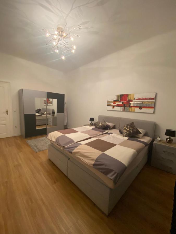 Biljka Apartment Wina Bagian luar foto