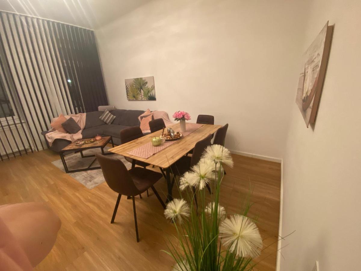 Biljka Apartment Wina Bagian luar foto